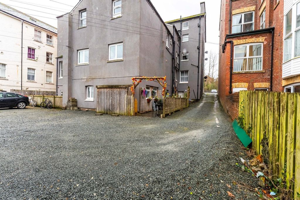 Additional image 13 of 1 bed flat for saleHigh Street, Llandrindod Wells LD1