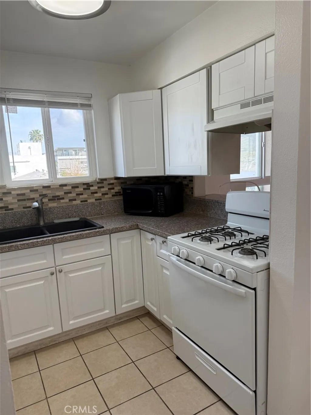 Additional image 7 of 10900 Blix St Unit 14, North Hollywood, CA 91602