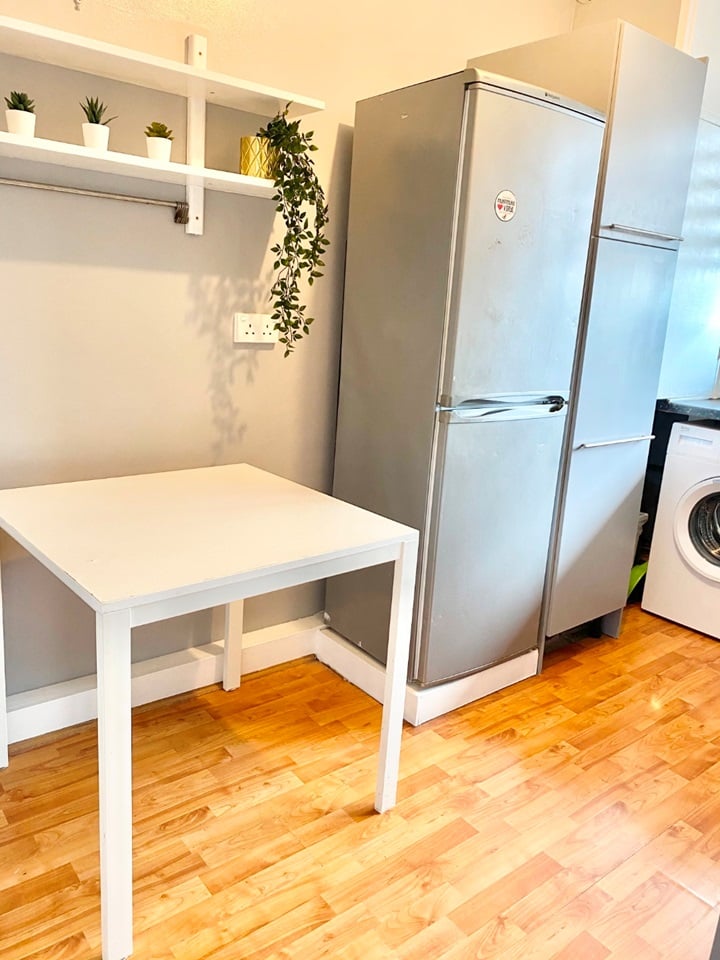 Additional image 9 of Room in a Shared Flat, Norman House, SW8, N1 7GU