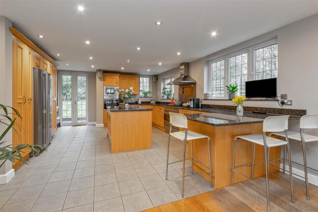 Additional image 6 of Kentish Lane, Brookmans Park