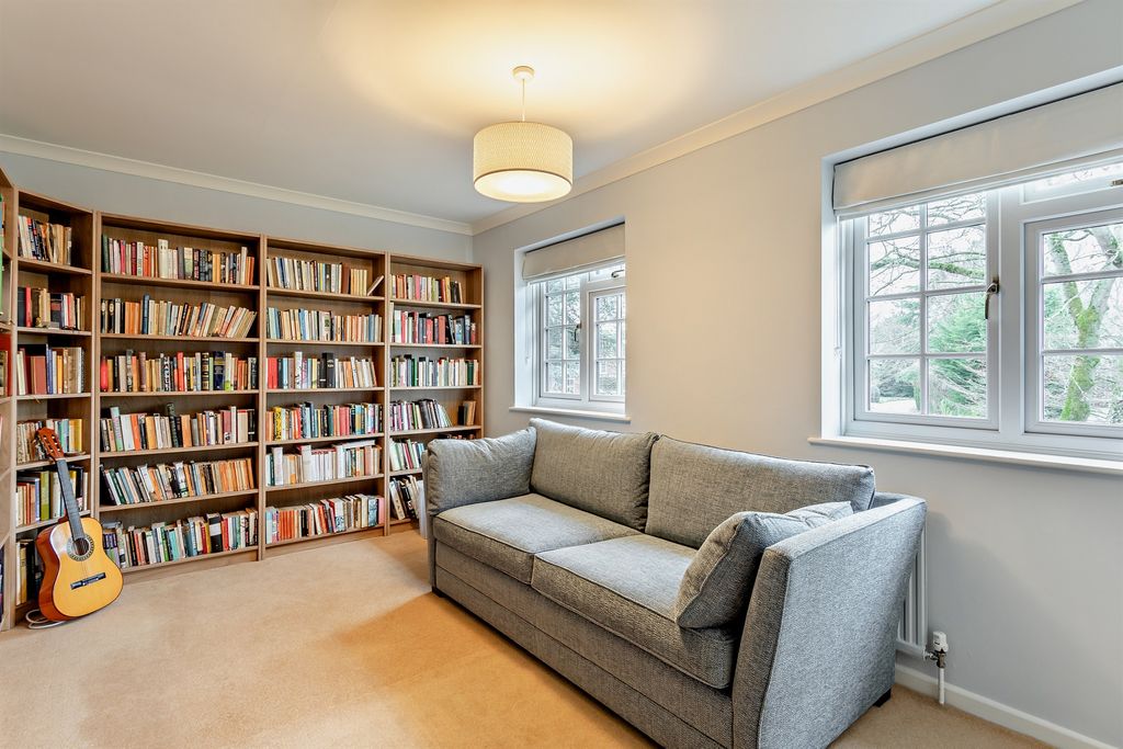 Additional image 18 of 5 bed detached house for saleLeinsters Close, Peterborough PE3