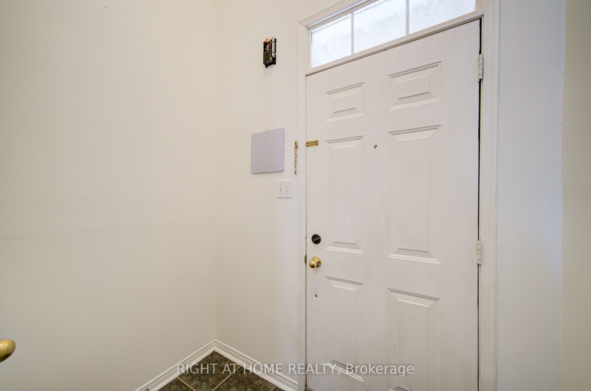 Additional image 3 of 9-120 Railroad Street, Brampton, ON, L6X 5A1