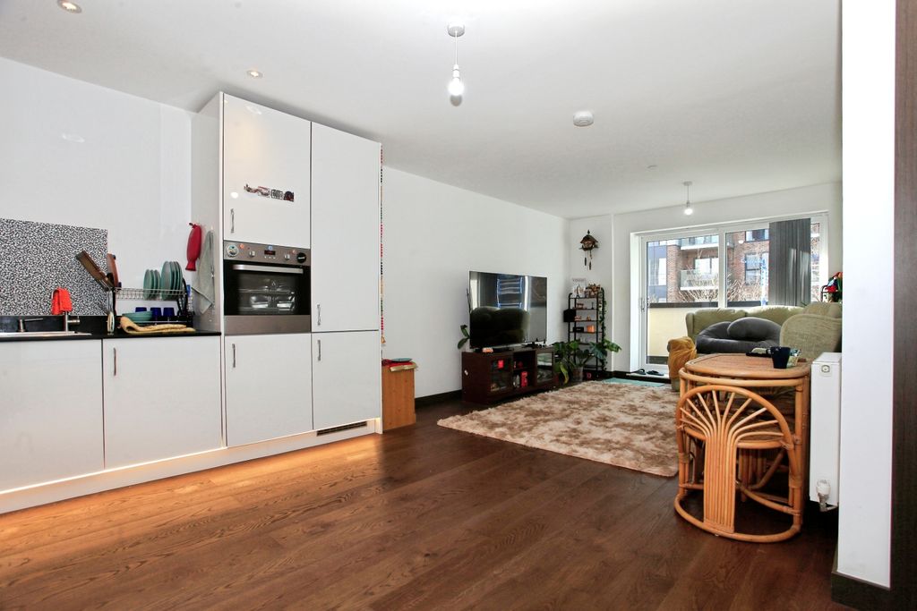 Additional image 4 of 2 bed flat for saleKitson House East Station Road, Peterborough PE2