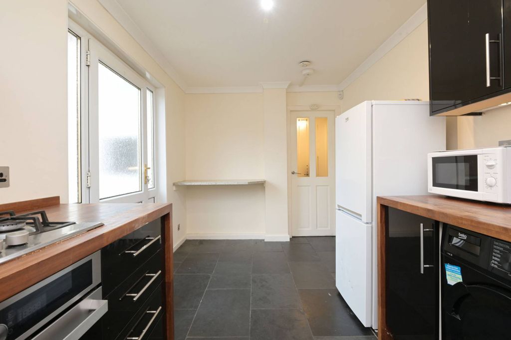 Additional image 7 of 2 bed flat for saleLothian Street, Bonnyrigg, Midlothian EH19