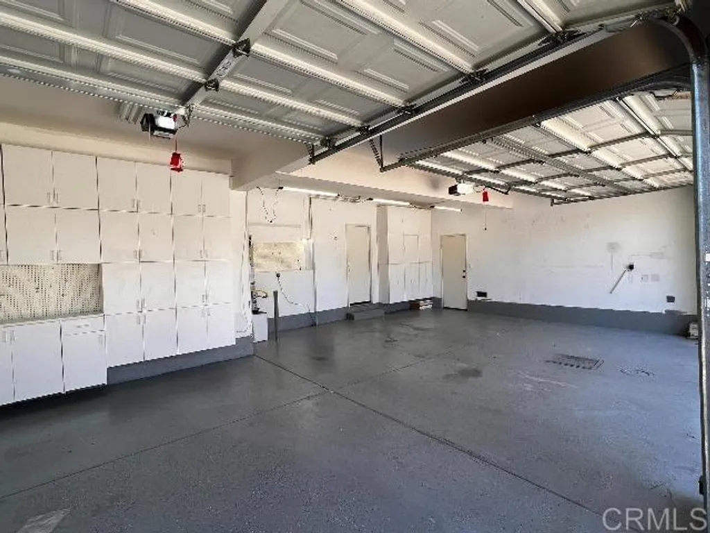 7965 Grado El Tupelo, Carlsbad, CA 92009