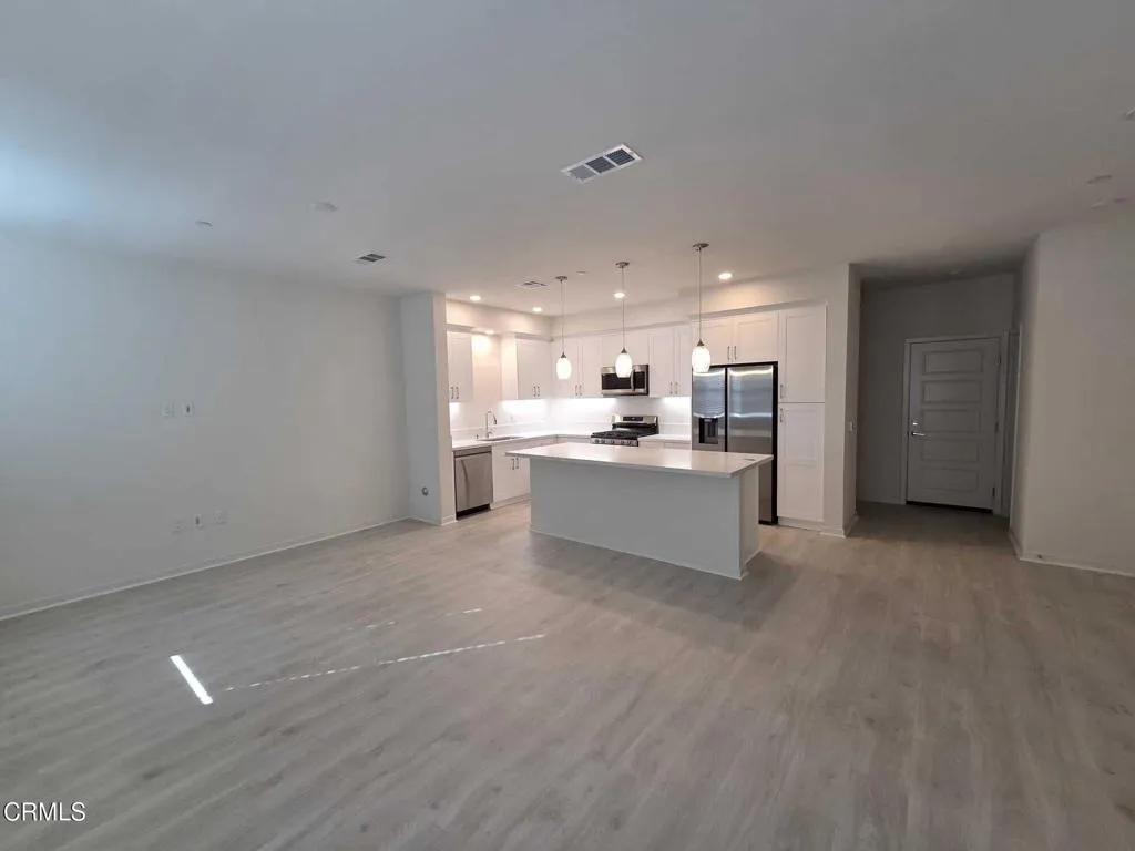 Additional image 79 of 711 Winchester Drive, Oxnard, CA 93036