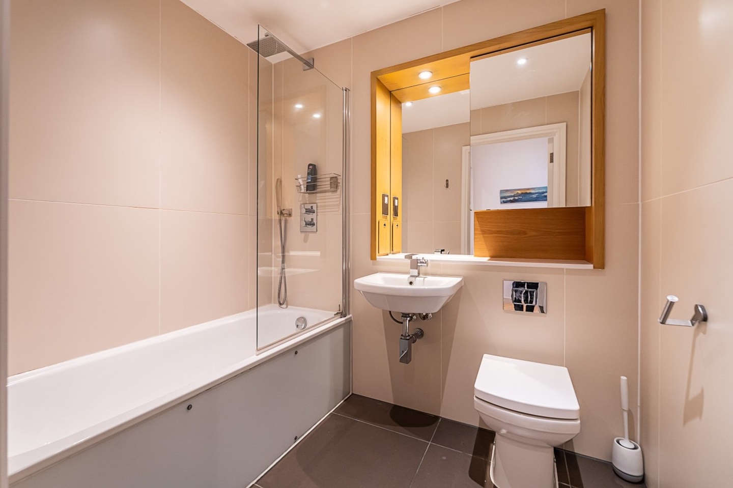 Additional image 13 of 2 Bed Flat, Clapham Road, SW9, N1 7GU