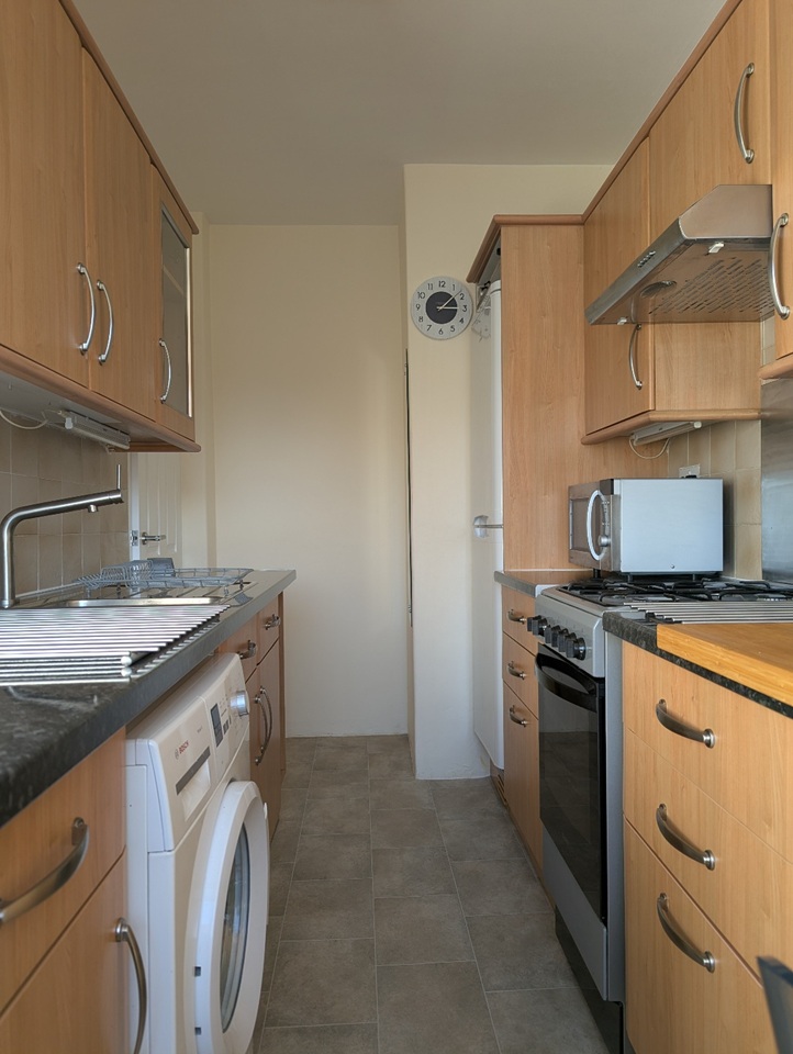 Additional image 7 of 1 Bed Flat, Wade House, SE1, N1 7GU