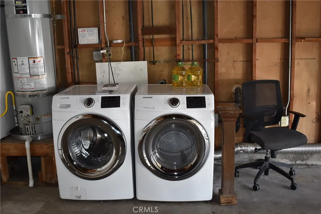 11106 Arminta Street Unit 4, Sun Valley, CA 91352