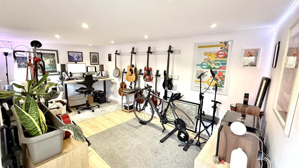 Additional image 21 of Victoria Road, Stirchley, Birmingham