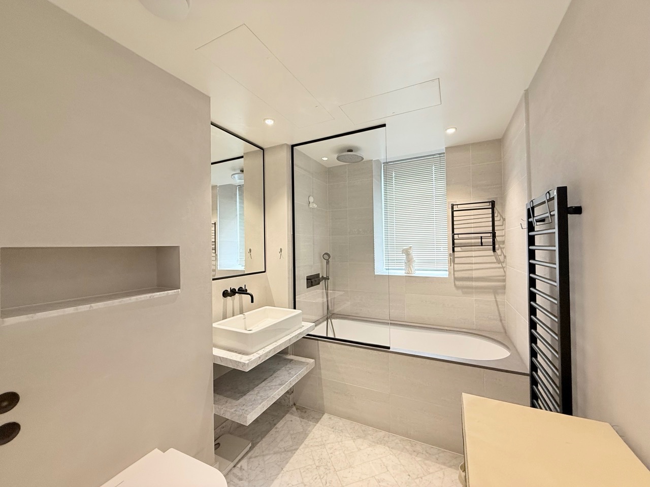 Additional image 18 of 2 Bed Flat, Newton St, WC2B, N1 7GU