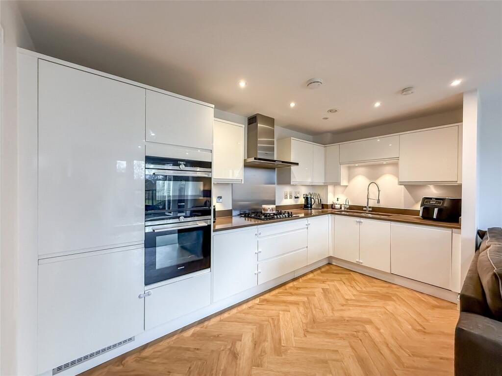 Additional image 21 of Watling House, London Road, St. Albans, Hertfordshire, AL1