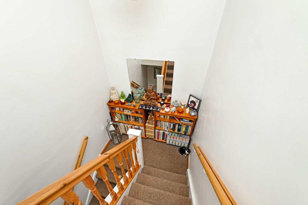 Additional image 9 of 2 bed maisonette for sale13 Eskdaill Street, Dalkeith, Midlothian EH22