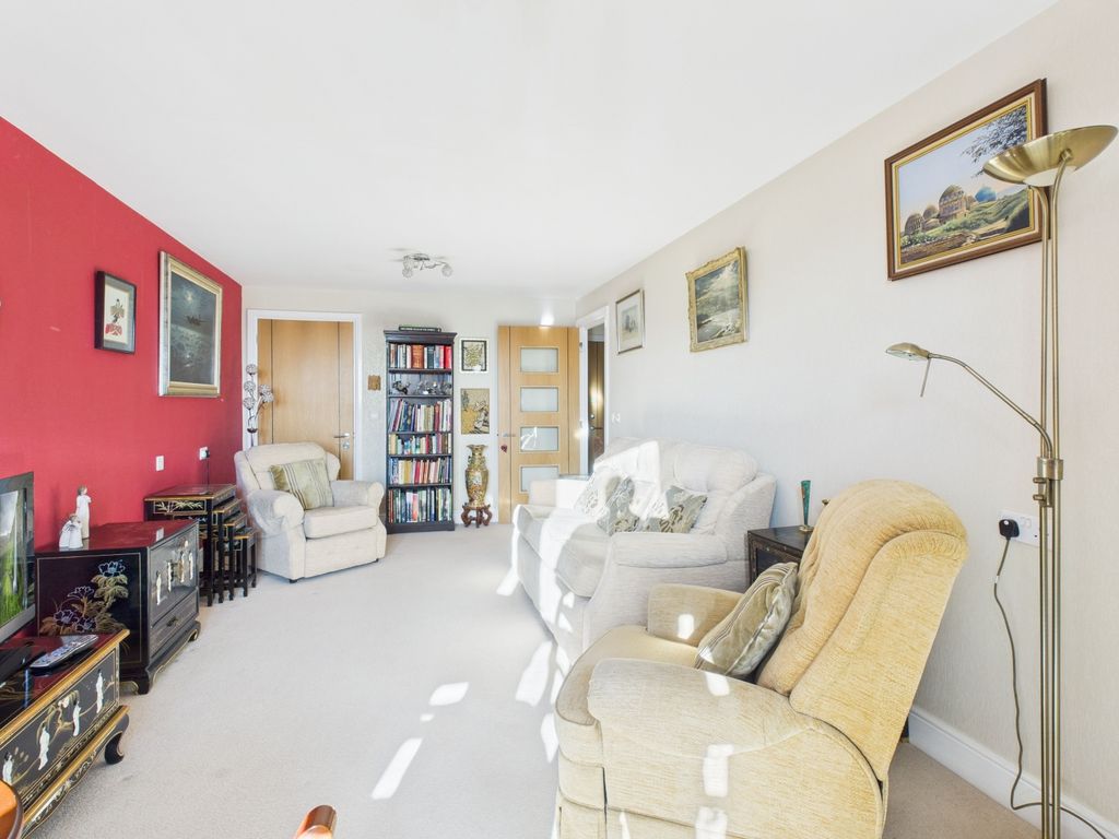 Additional image 6 of 2 bed flat for sale45 Wardington Court Welford Road, Northampton NN2