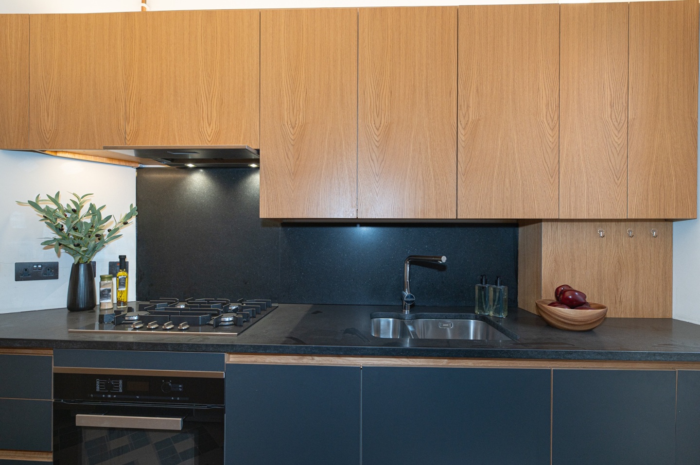 Additional image 5 of 1 Bed Flat, Kensington Gore, SW7, N1 7GU