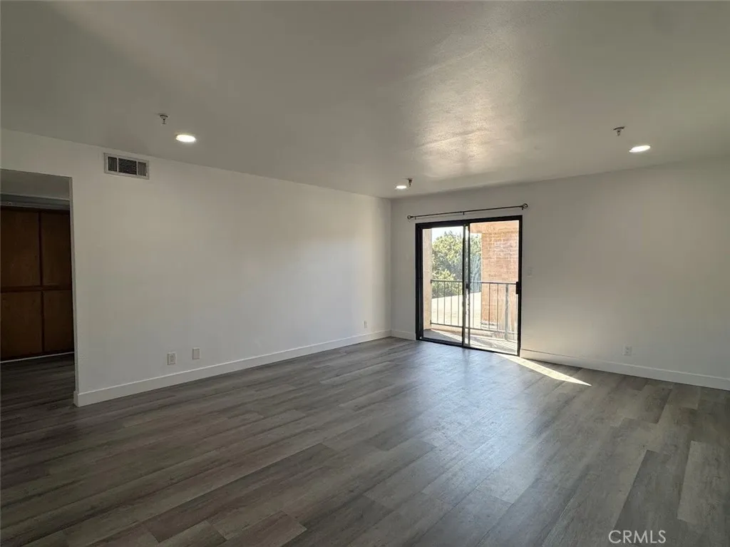 Additional image 16 of 77 N Holliston Avenue Unit 6, Pasadena, CA 91106