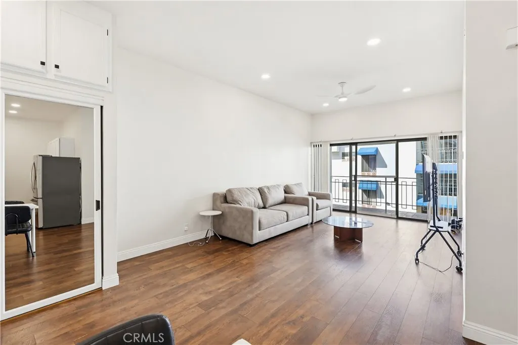 Additional image 36 of 8328 Regents Road Unit 1F, San Diego, CA 92122