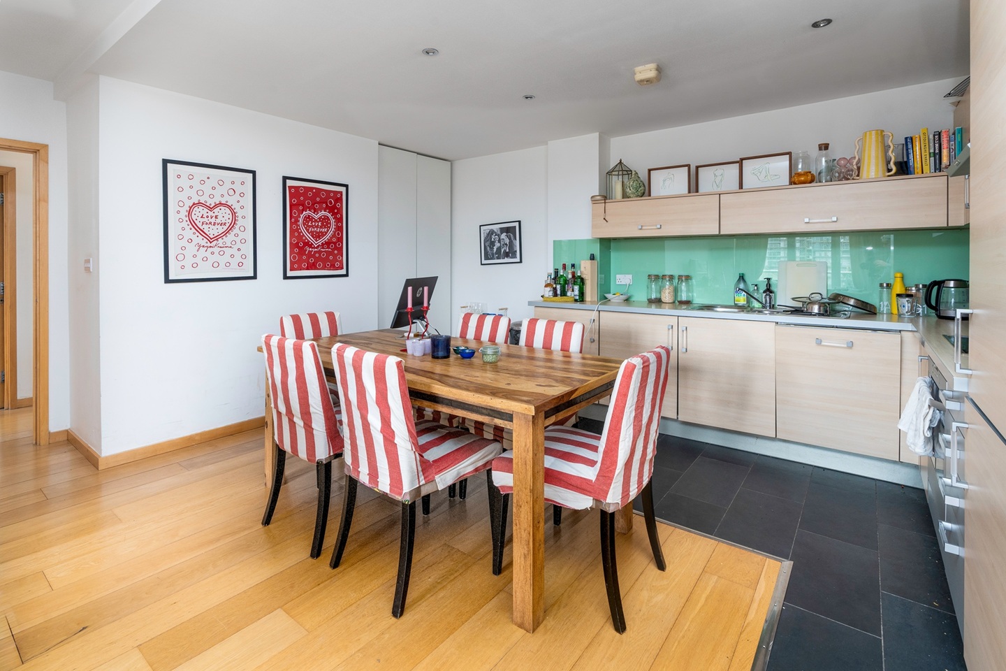 Additional image 3 of 2 Bed Flat, Graham St, N1, N1 7GU