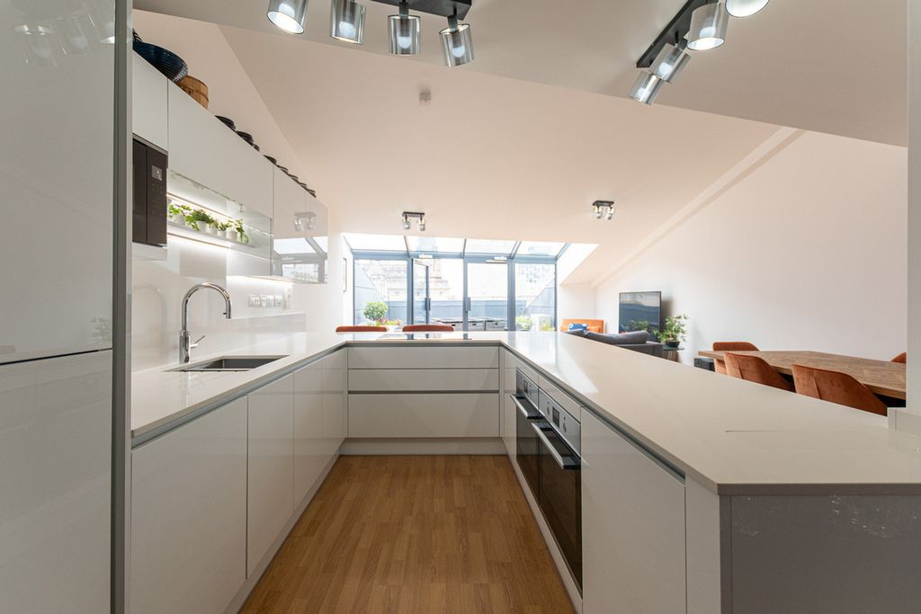 3 bed flat for saleMann Island, Liverpool L3