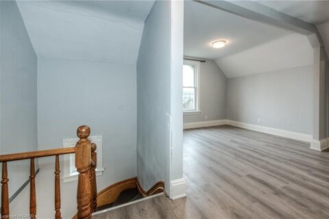 Additional image 8 of 2-313 Wellington Street N, Kitchener, ON, N2H 5K8