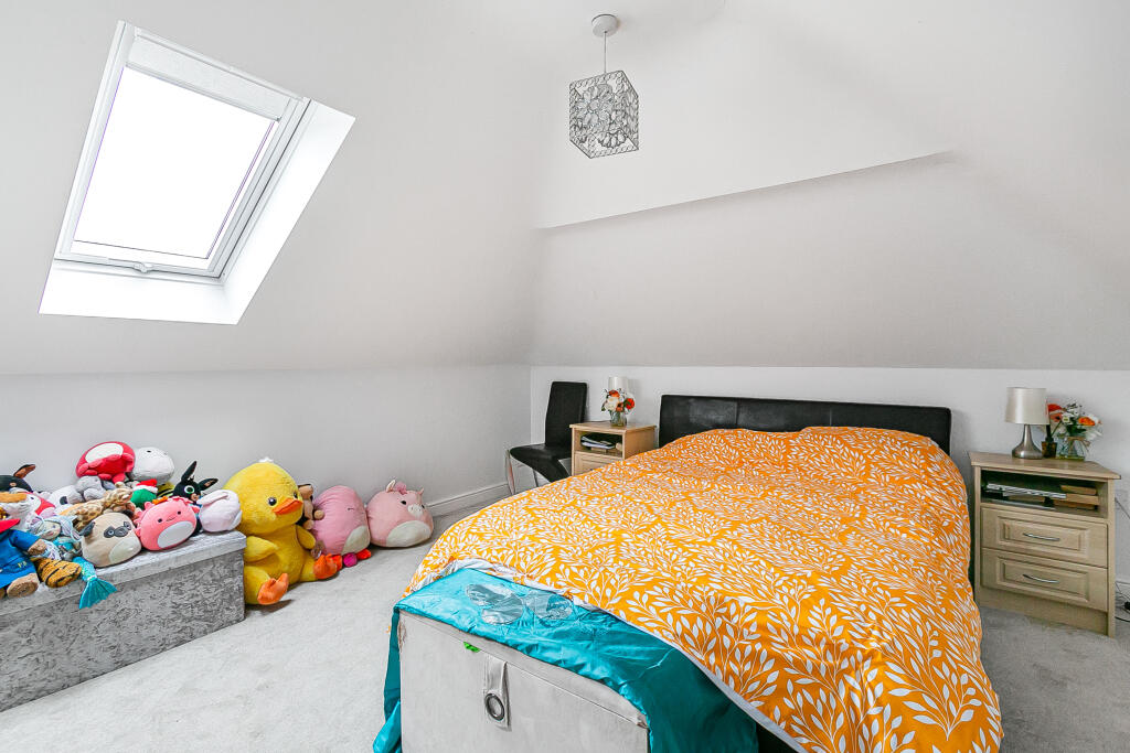 Additional image 11 of Maplefield, Park Street, St Albans, AL2