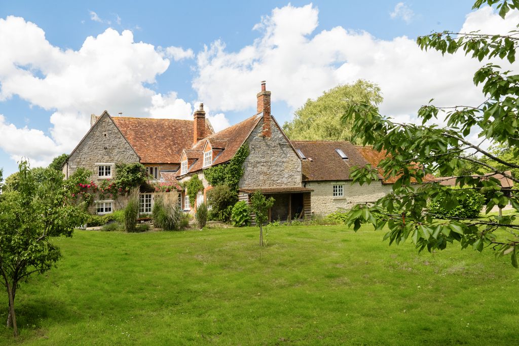 Additional image 7 of 6 bed country house for saleChiselhampton, Oxford OX44
