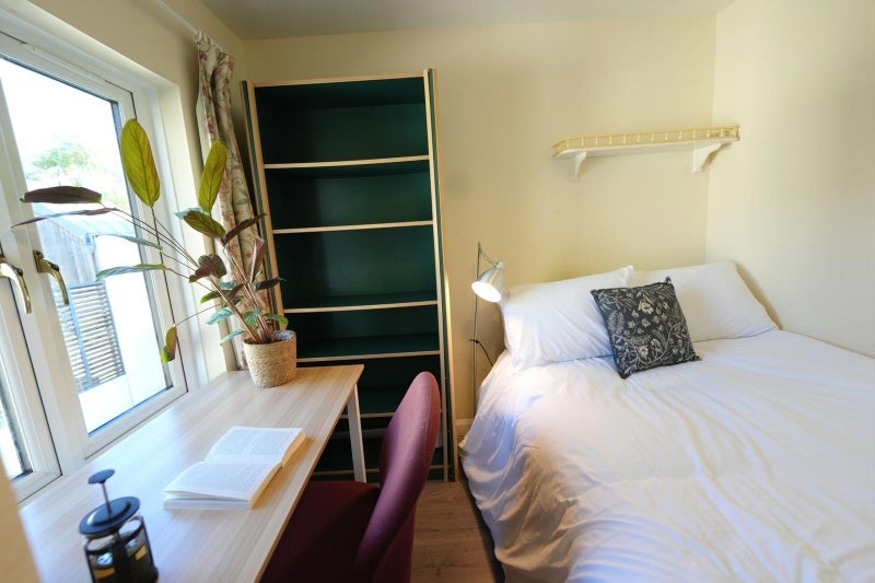 Additional image 2 of Room in a Shared House, Lynton Rd, SE1, N1 7GU