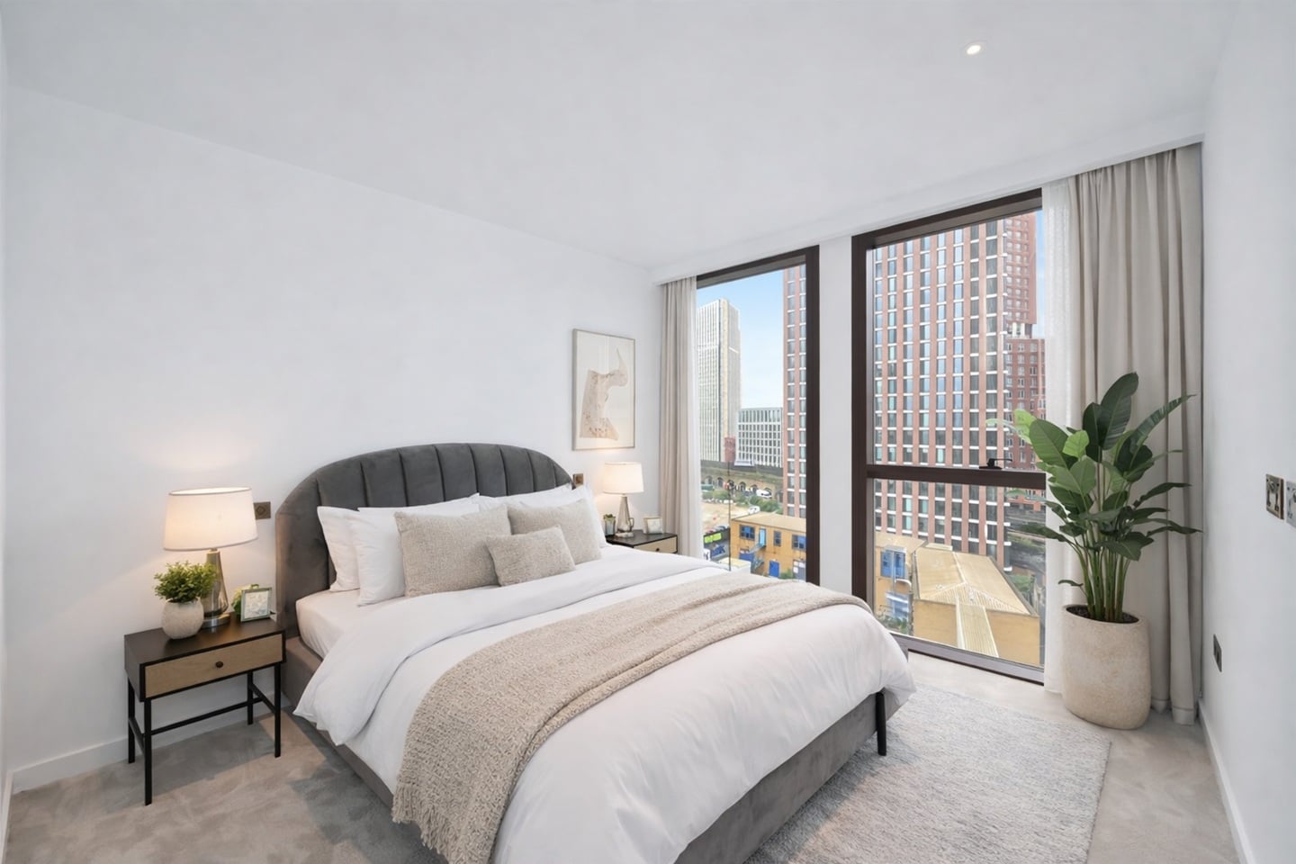 Additional image 2 of 3 Bed Flat, London, SW8, N1 7GU