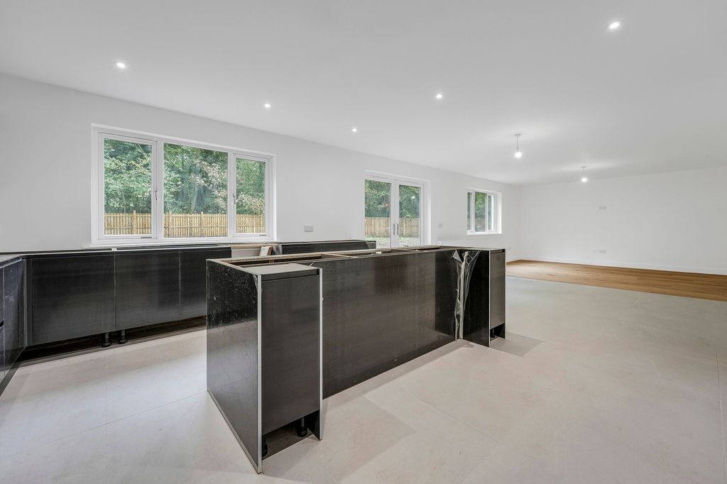 Additional image 3 of 5 bed detached house for sale3 Redwood Gardens, Perceton, Irvine KA11