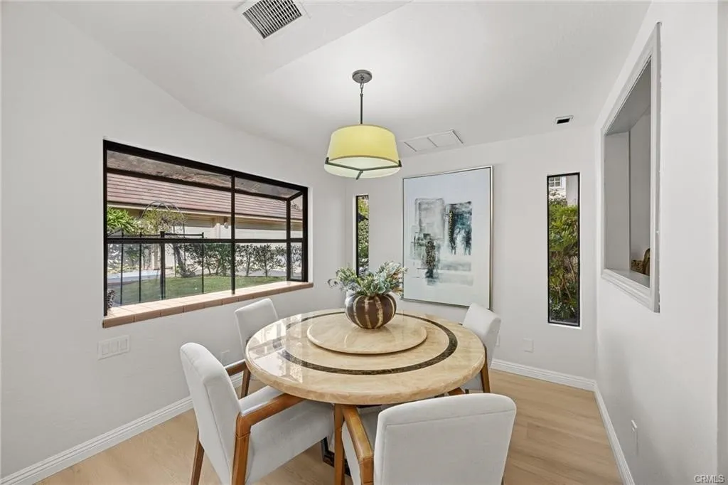 Additional image 12 of 673 S Mentor Avenue, Pasadena, CA 91106