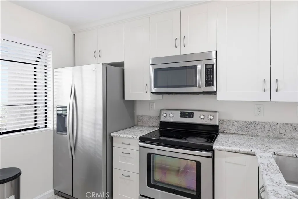 Additional image 54 of 252 Pinview, Irvine, CA 92620