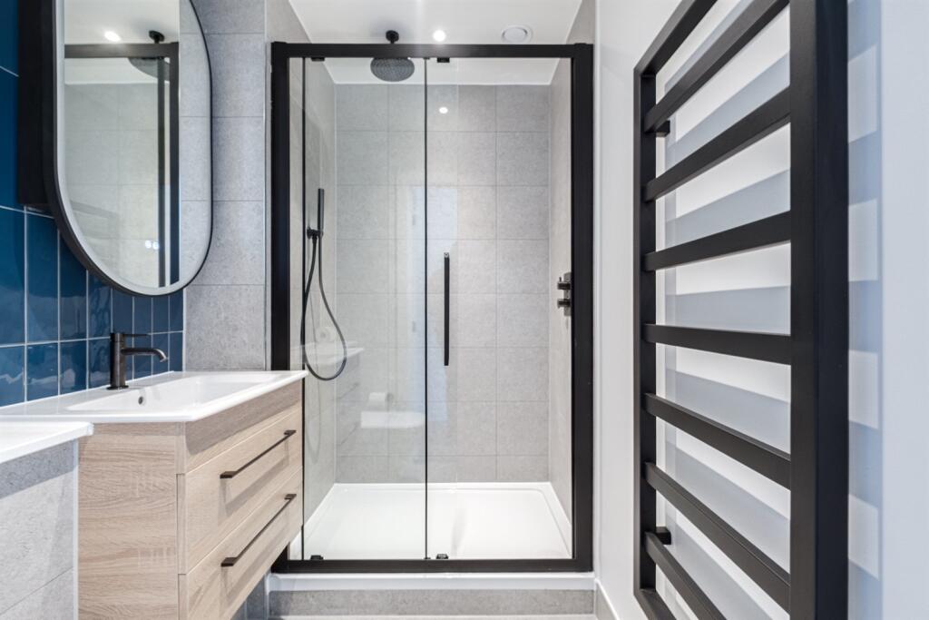 Additional image 15 of Belmont Wharf, Glasswater Locks, B4