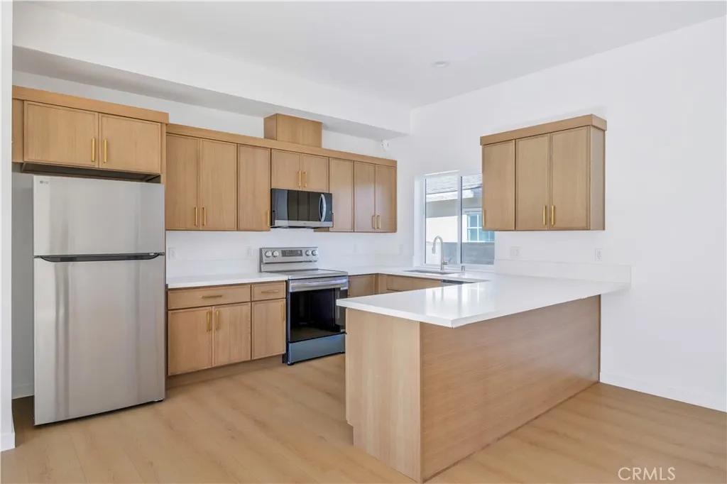 Additional image 22 of 10905 Dalerose Ave Unit B, Inglewood, CA 90304