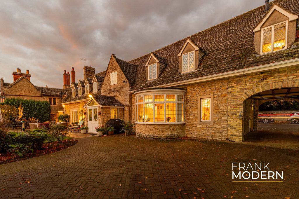 Additional image 43 of 5 bed semi-detached house for saleAbbey Place, Thorney PE6
