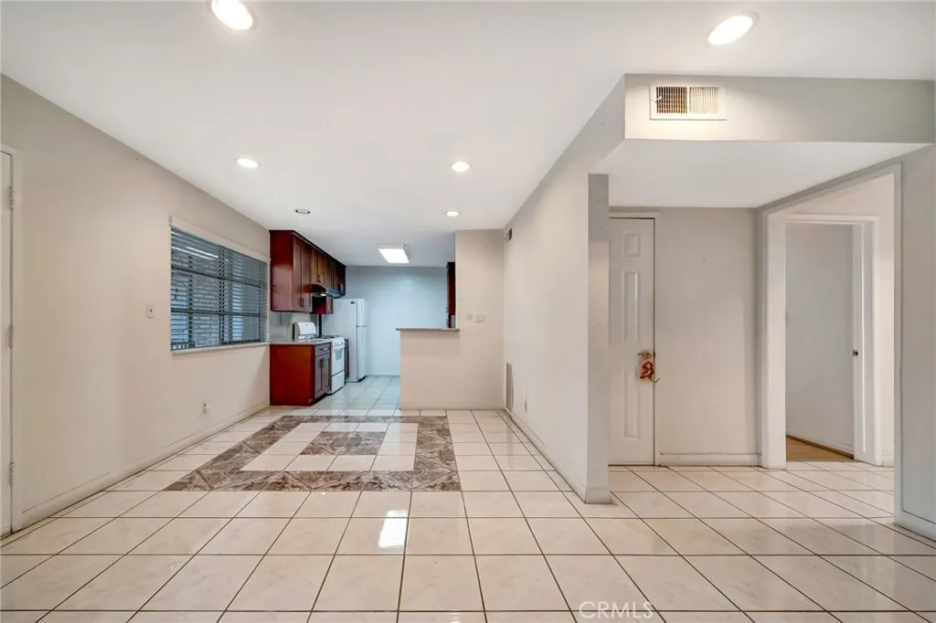 Additional image 40 of 5315 Zelzah Ave Unit 6, Encino, CA 91316