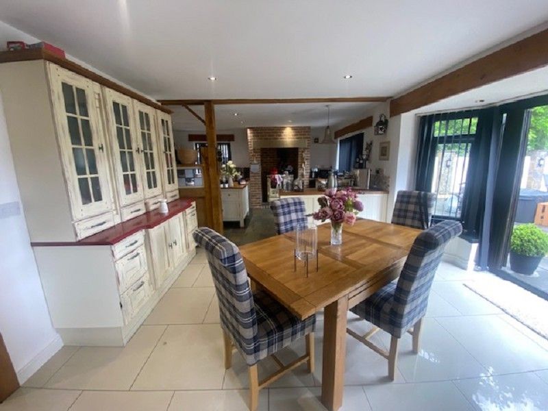 5 bed detached house for saleCwrt Sart, Neath, Neath Port Talbot. SA11 photo 5