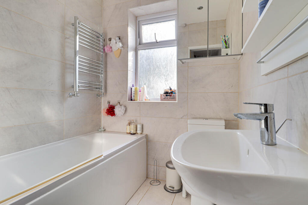 Additional image 13 of Glemsford Drive, Harpenden, Hertfordshire, AL5