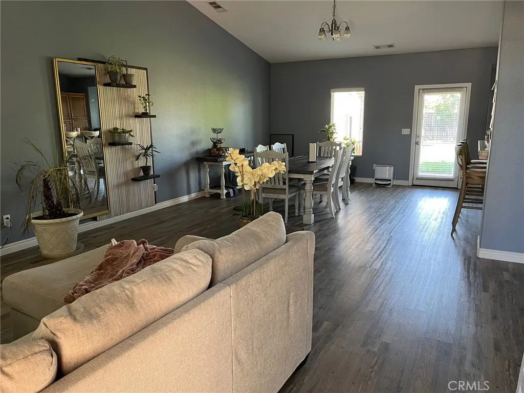 Additional image 8 of 2403 N Crowe St, Visalia, CA 93291