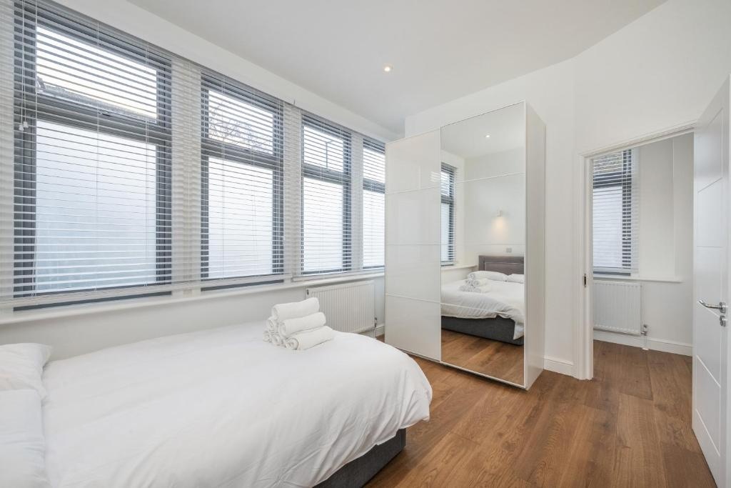 Additional image 8 of 2 Bed Flat, Brook Drive, SE11, N1 7GU