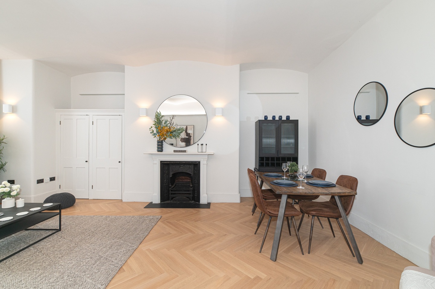 Additional image 9 of 2 Bed Flat, Albert Hall Mansions, SW7, N1 7GU