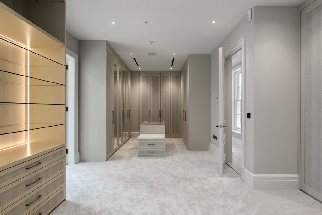 Additional image 19 of 6 bed country house for saleEast Road, Weybridge KT13