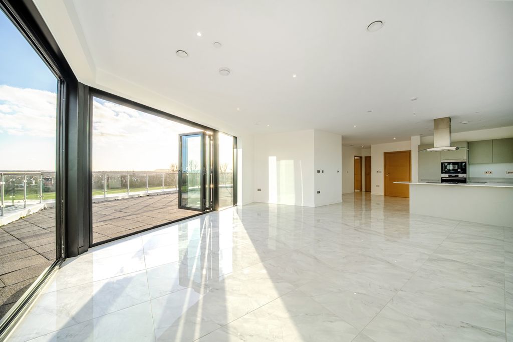 Additional image 5 of 2 bed flat for saleApartment 42 Block B, Yacht Club Place, Trent Lane, Nottingham, Nottinghamshire NG2