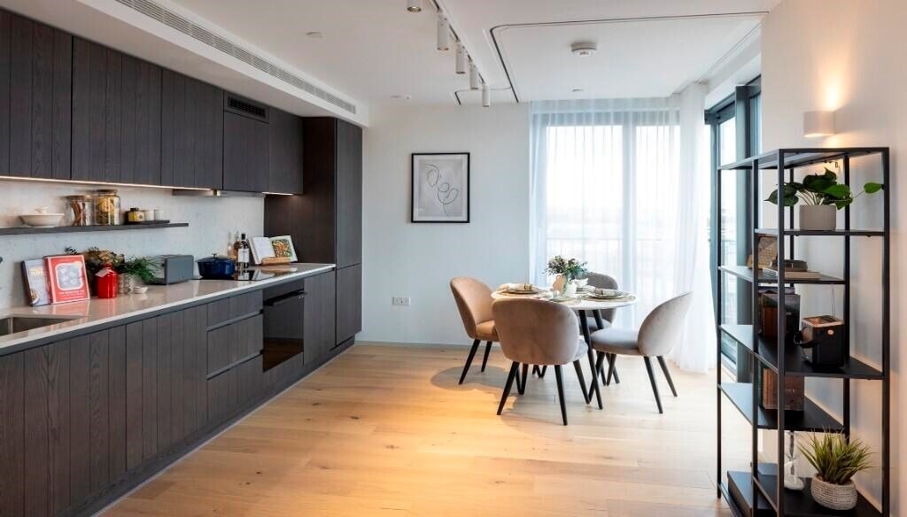 Additional image 3 of 2 Bed Flat, York Way, N1, N1 7GU