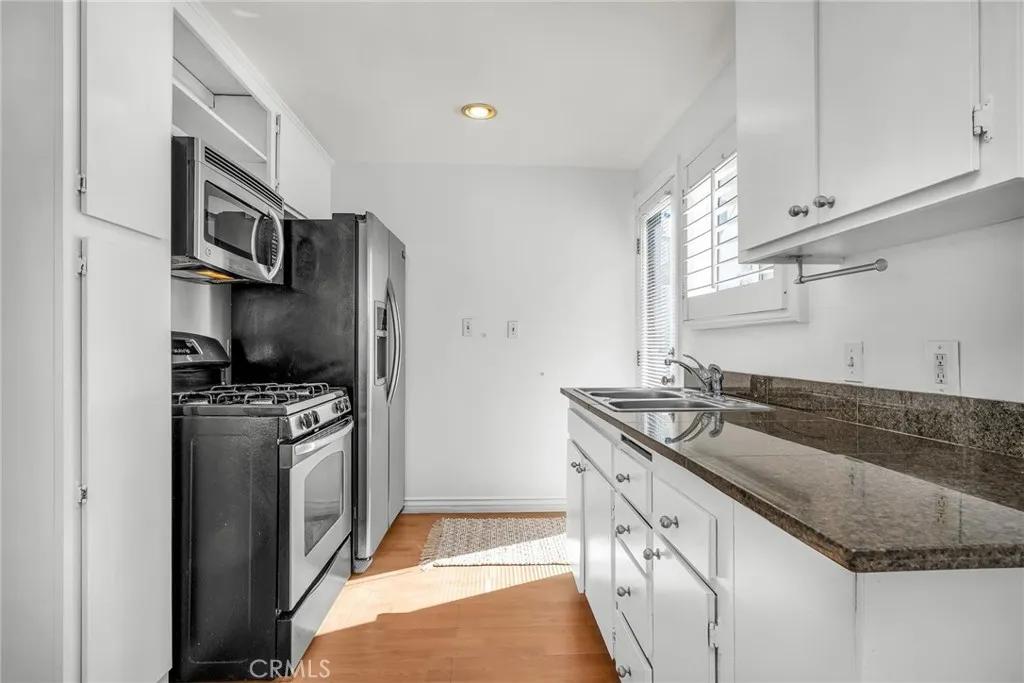 Additional image 5 of 317 Moonstone Street Unit B, Manhattan Beach, CA 90266