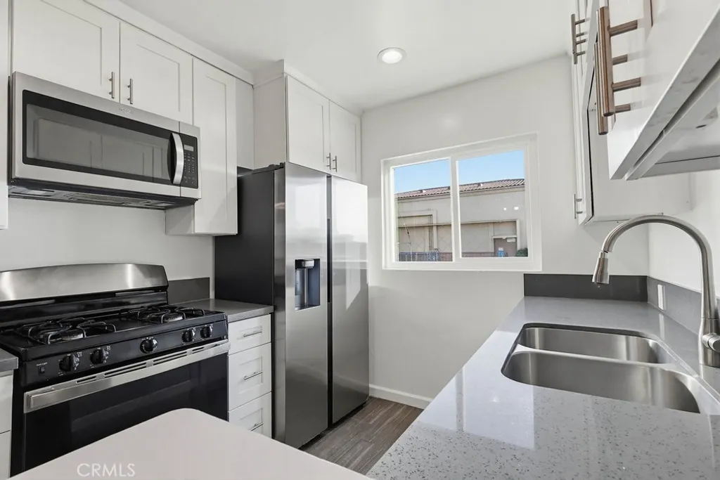 Additional image 7 of 6065 Pickford Place Unit 1, Los Angeles, CA 90035