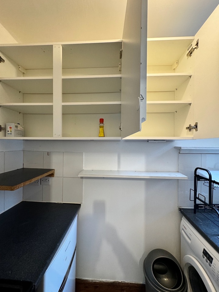 Additional image 17 of 1 Bed Flat, Camden High Street, NW1, N1 7GU