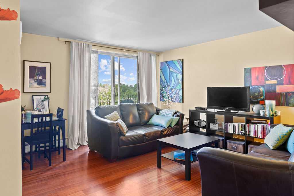 Additional image 4 of 404-1811 18a Street SW, Calgary, AB, T2T 4W1