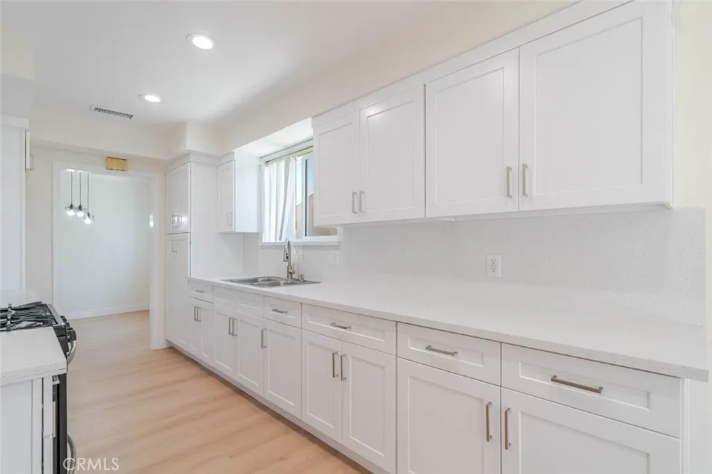 Additional image 7 of 11246 Saticoy Street, Sun Valley, CA 91352