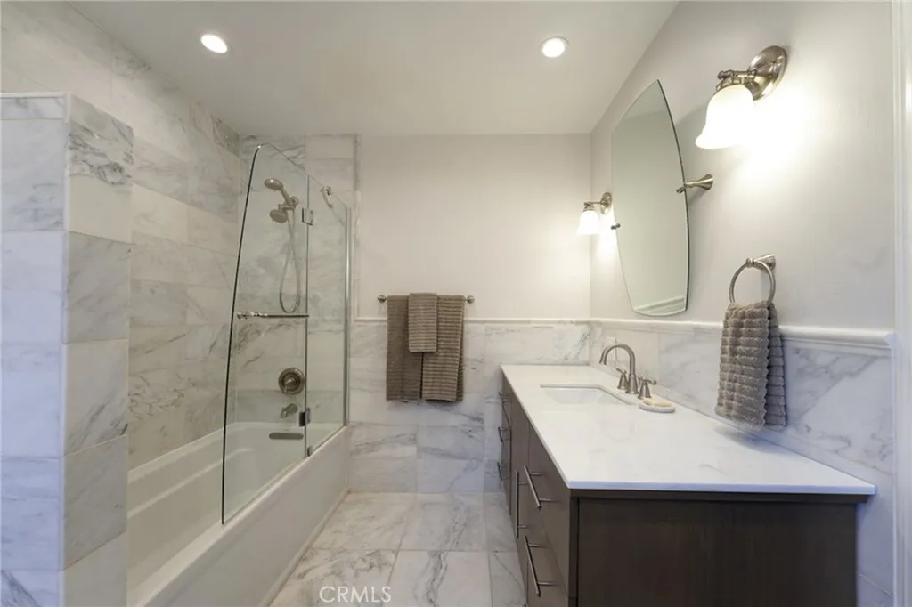 Additional image 11 of 1949 N Catalina Street, County - Los Angeles, CA 90027