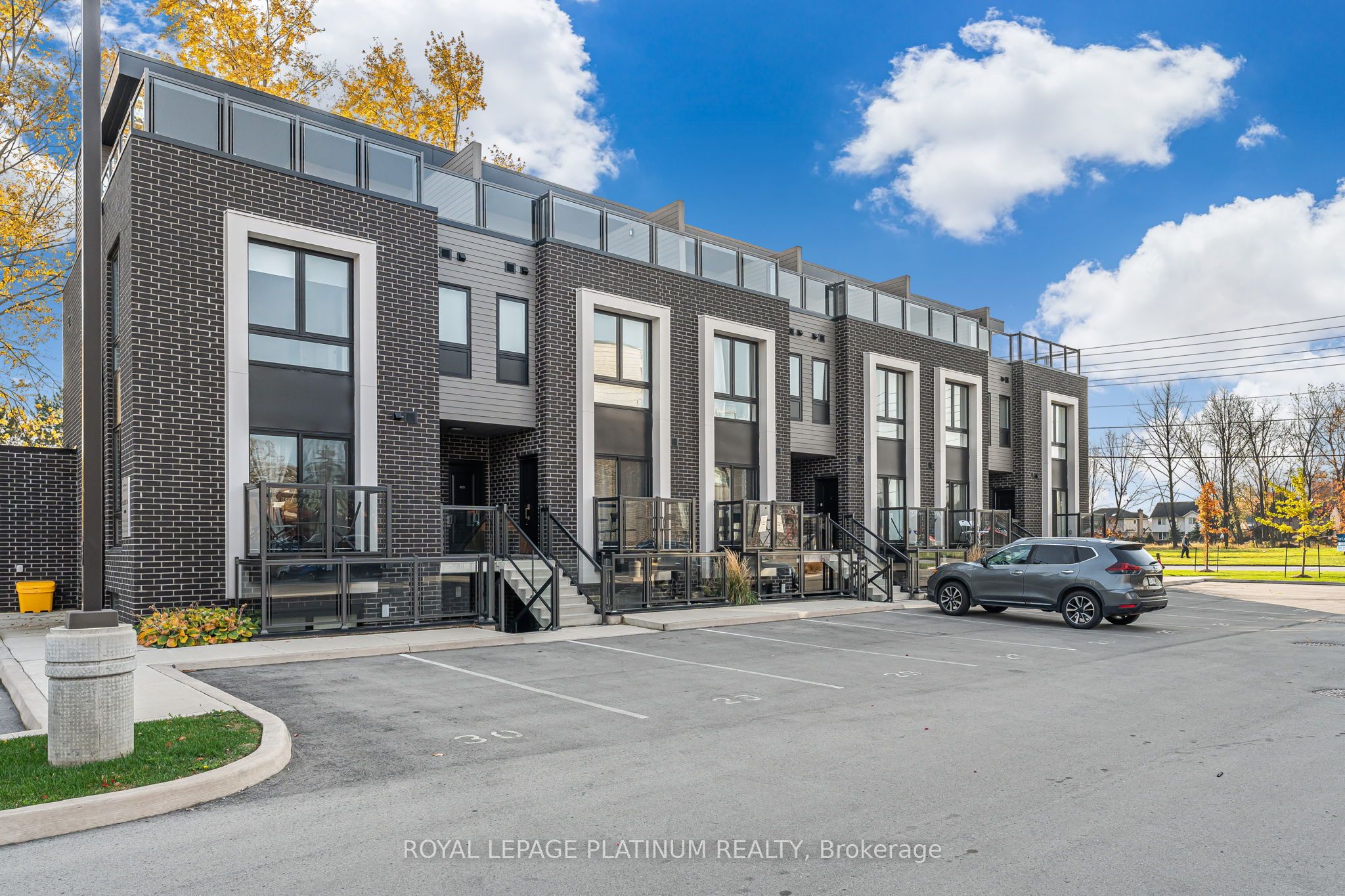 Additional image 2 of 213-6065 Mcleod Road, Niagara Falls, ON, L2G 0Z7